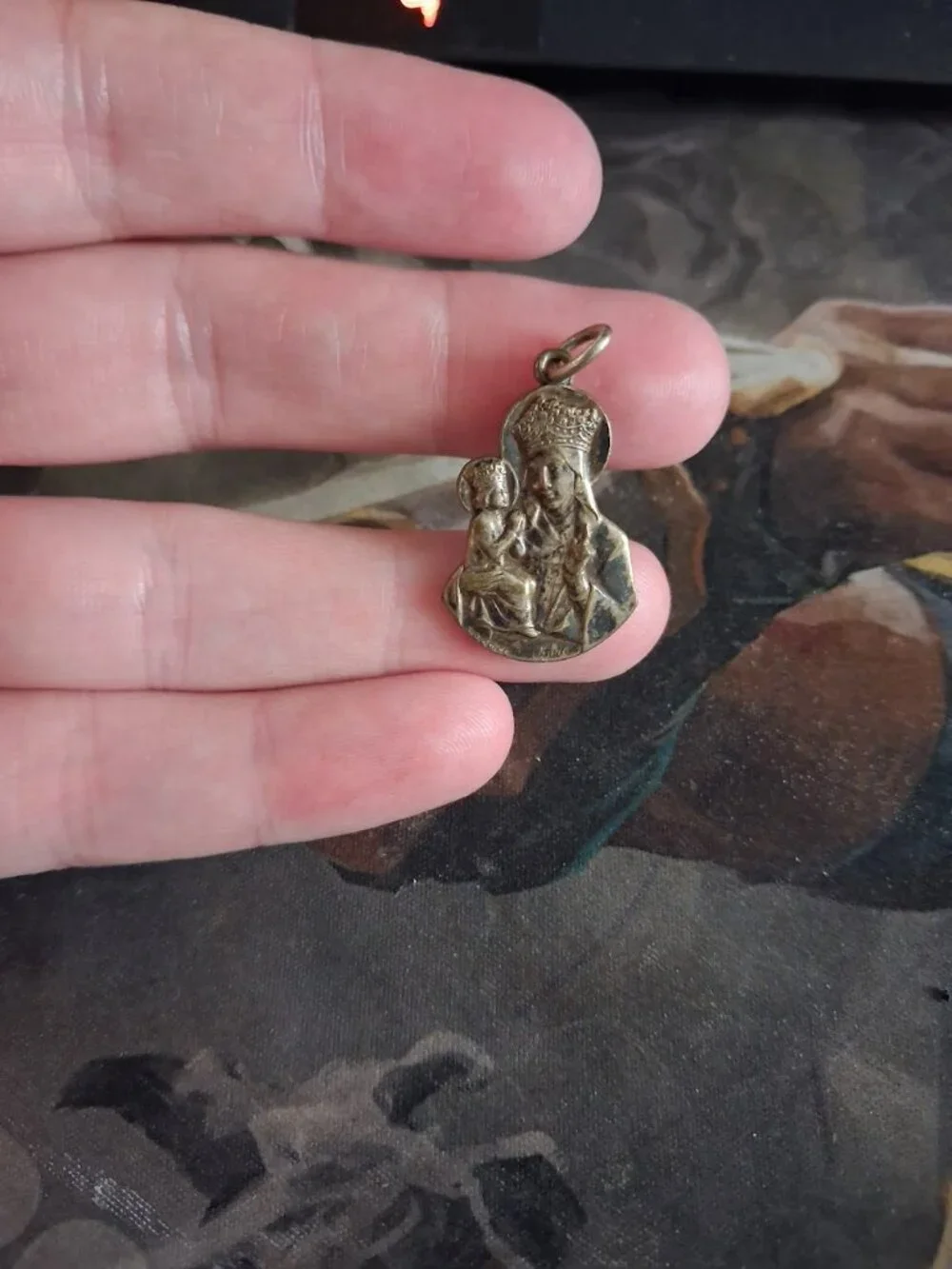 Vintage Sir De Sainte Anne de Beaupre pendant